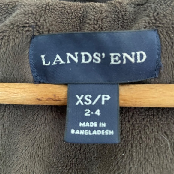 Lands End insulated coat with detachable faux fur edged hood. - Picture 9 of 11